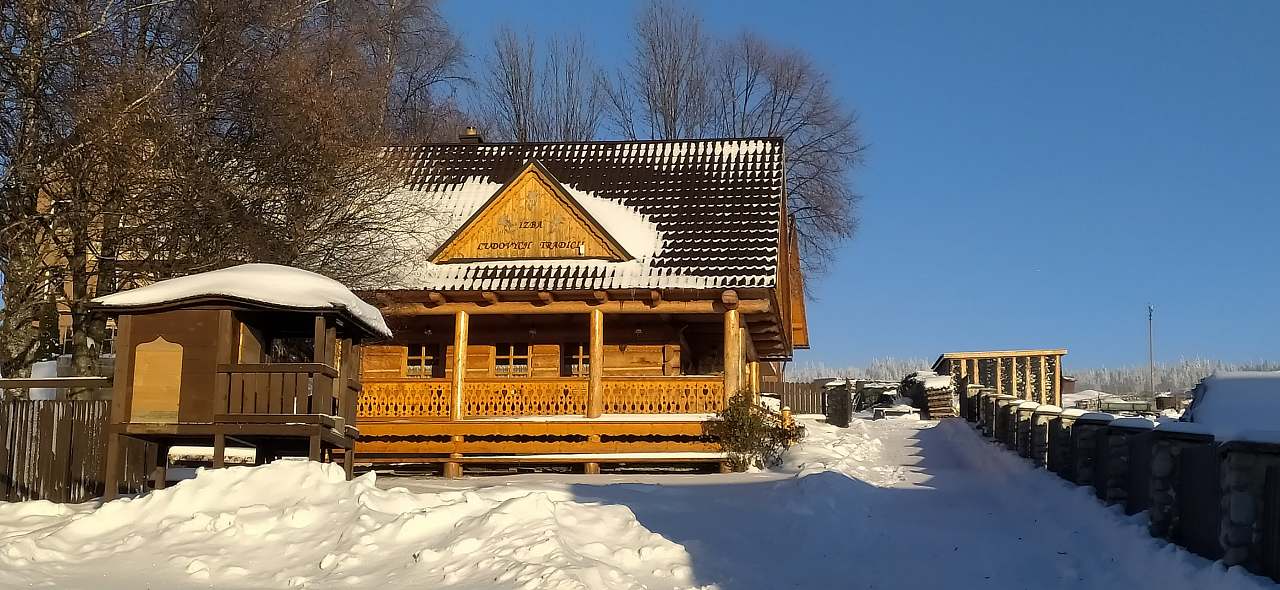 Log Cabin Drevenica Poniklec Ždiar