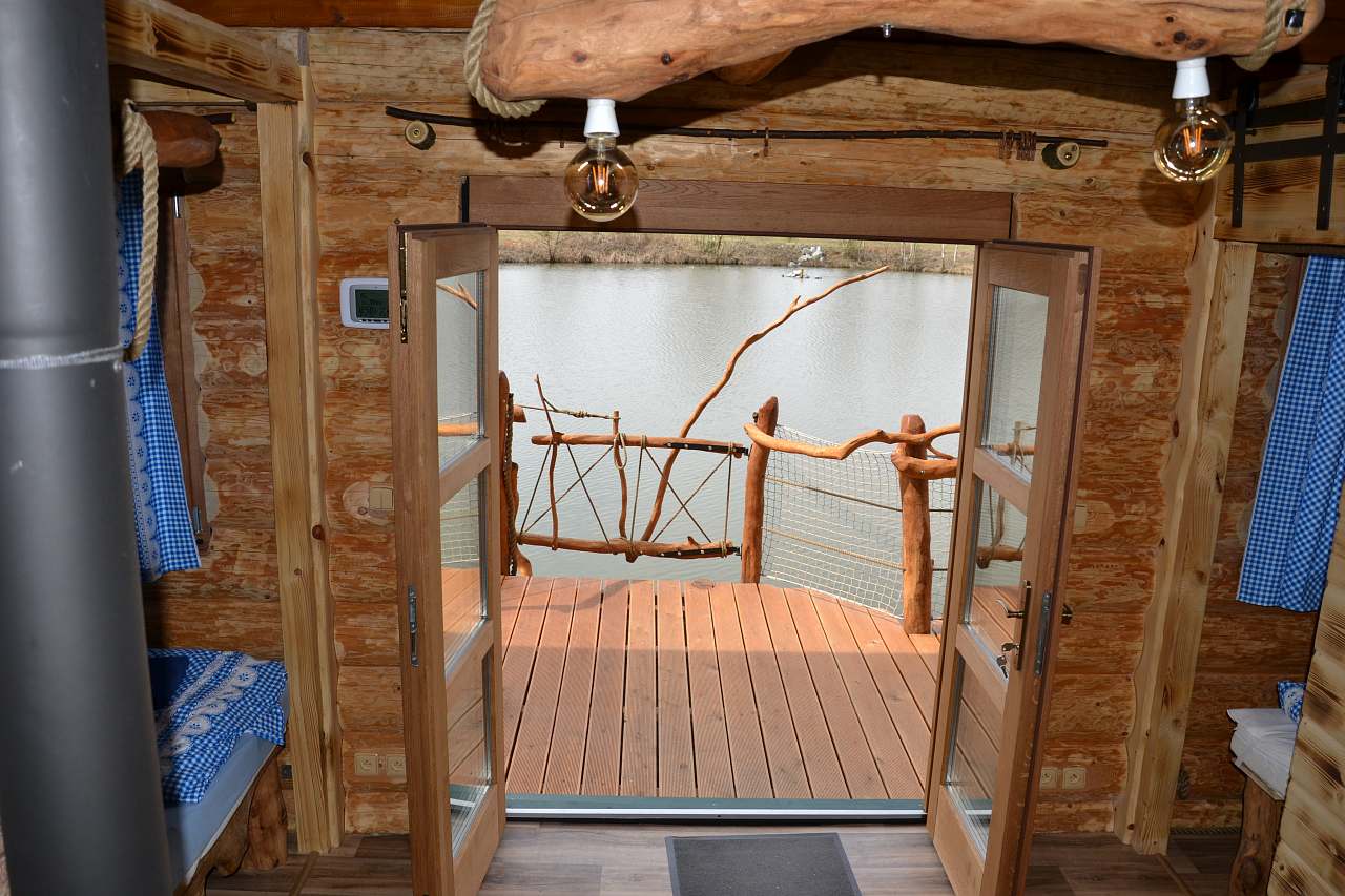Log Cabin Wellness - treehouse a srub na vodě Višňová