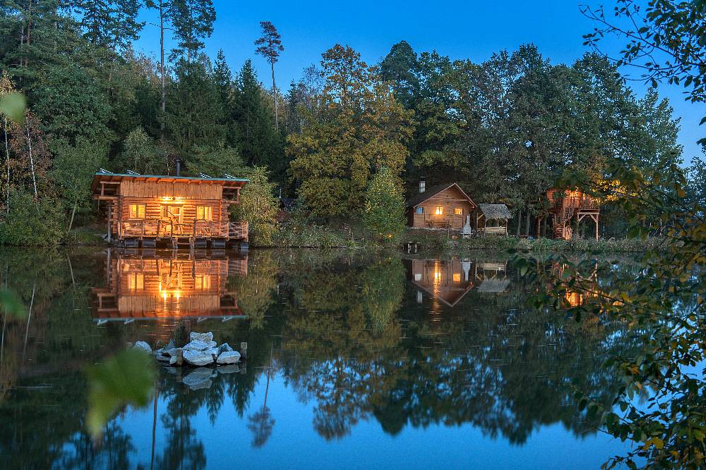 Log Cabin Wellness - treehouse a srub na vodě Višňová