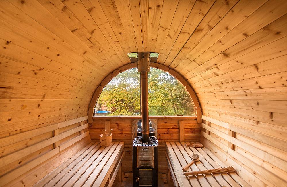 Log Cabin Wellness - treehouse a srub na vodě Višňová