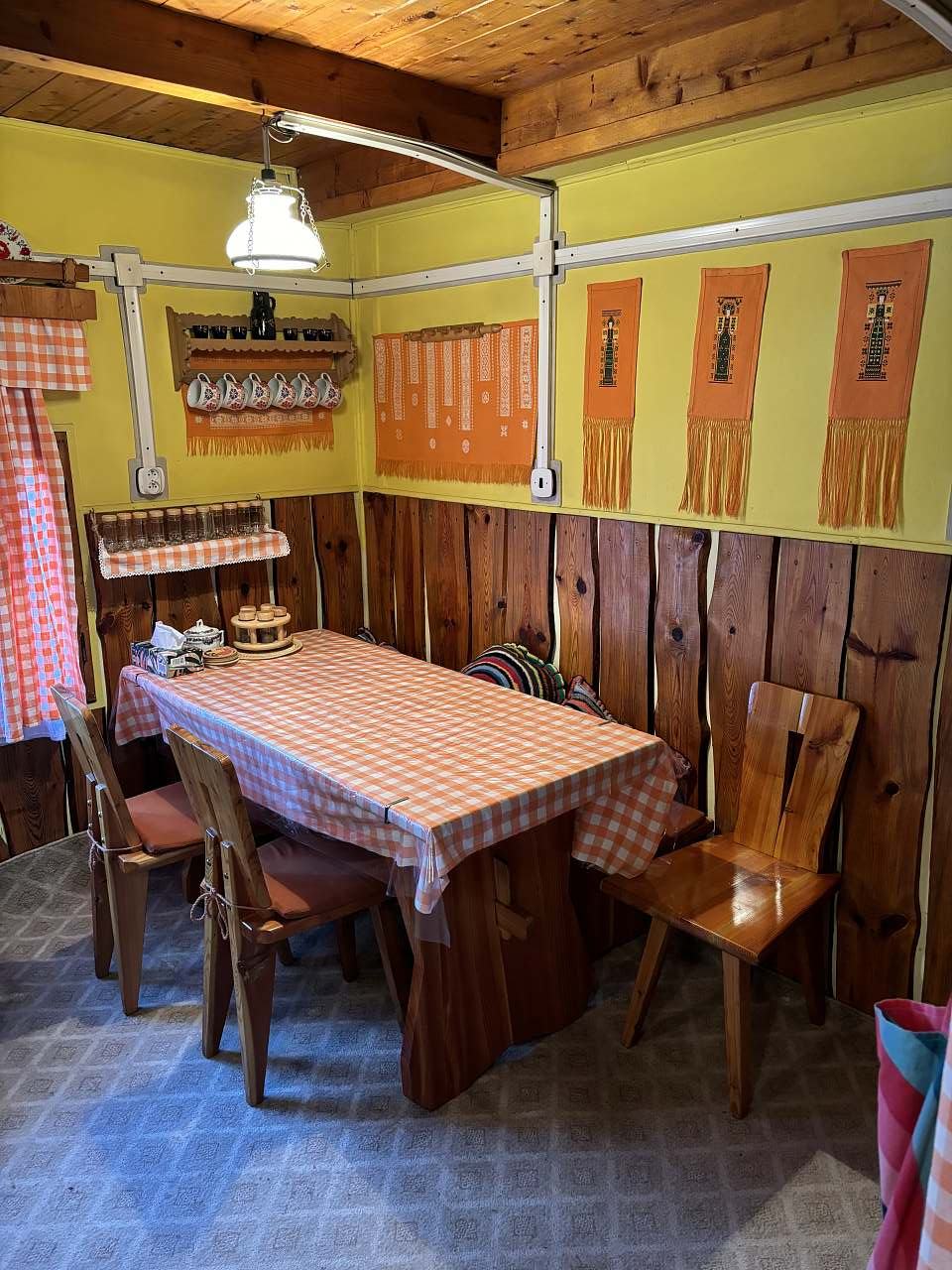Cabin Retro chata u jezera Lhota