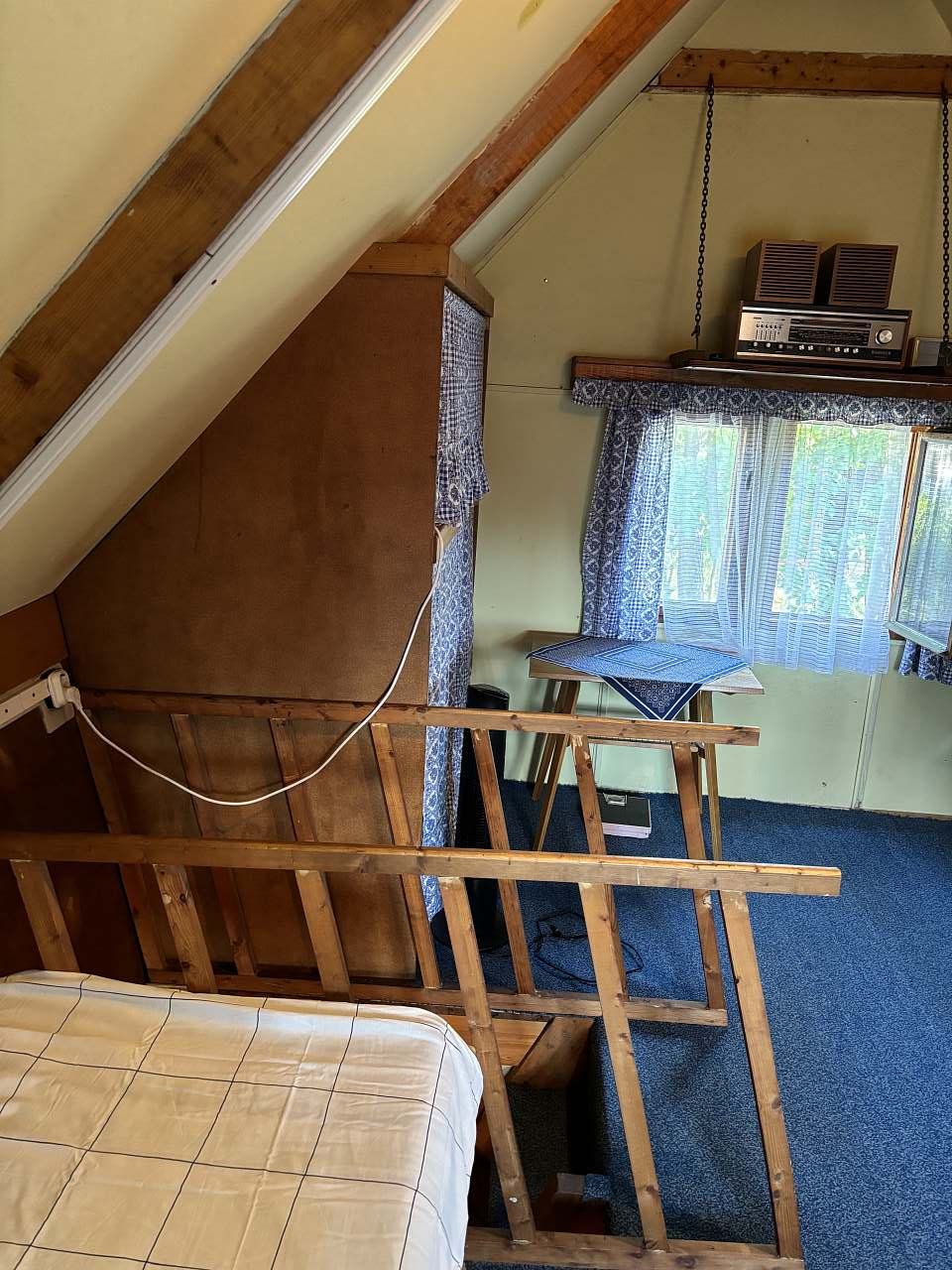 Cabin Retro chata u jezera Lhota