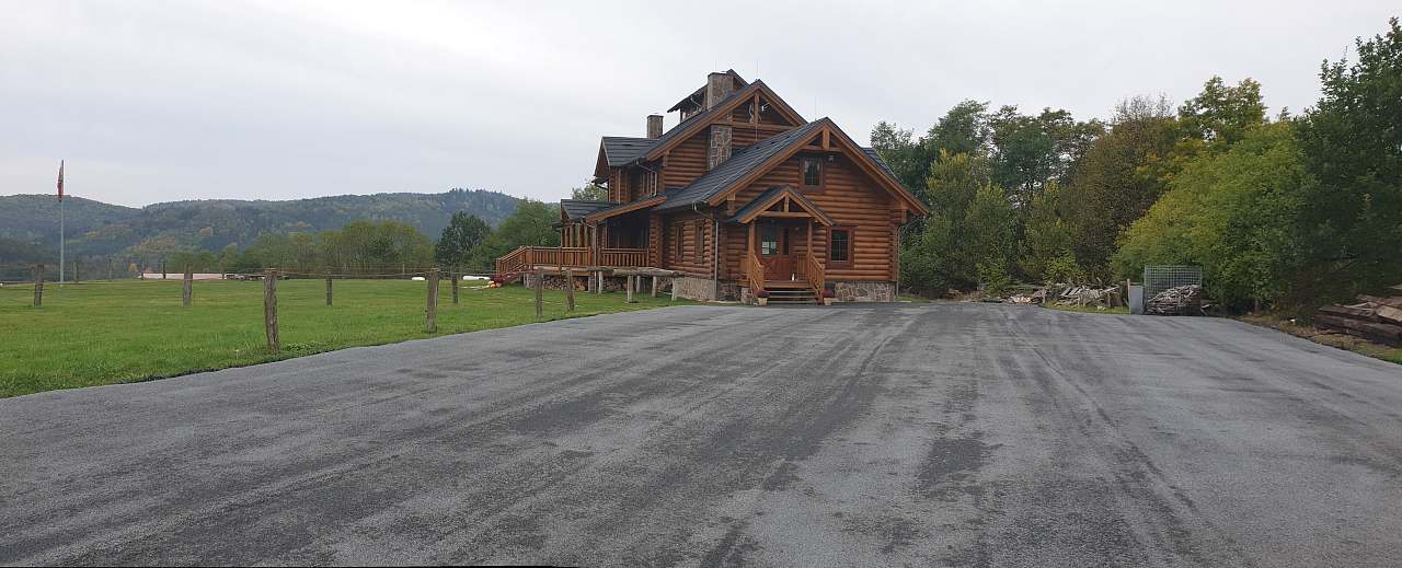 Log Cabin Ranč v Buši Čím