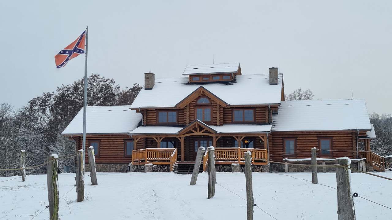 Log Cabin Ranč v Buši Čím