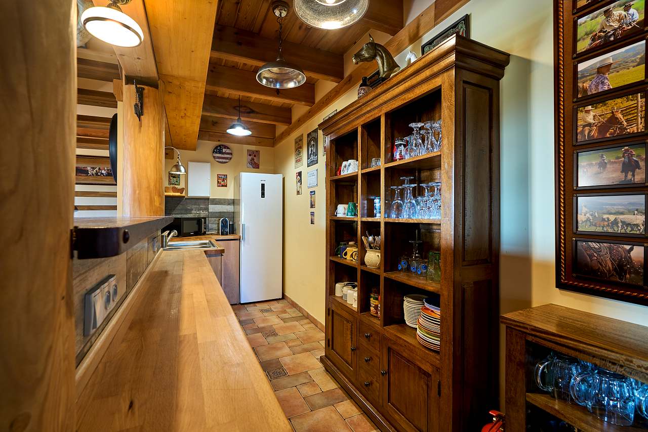 Log Cabin Ranč v Buši Čím