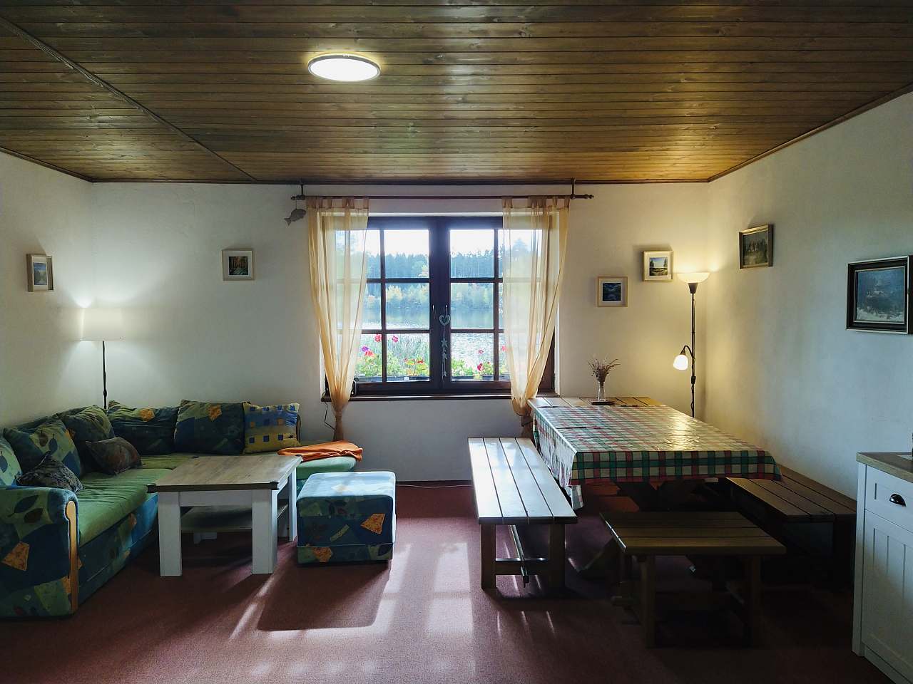 Cottage se 2 byty k pronájmu Stříbřec