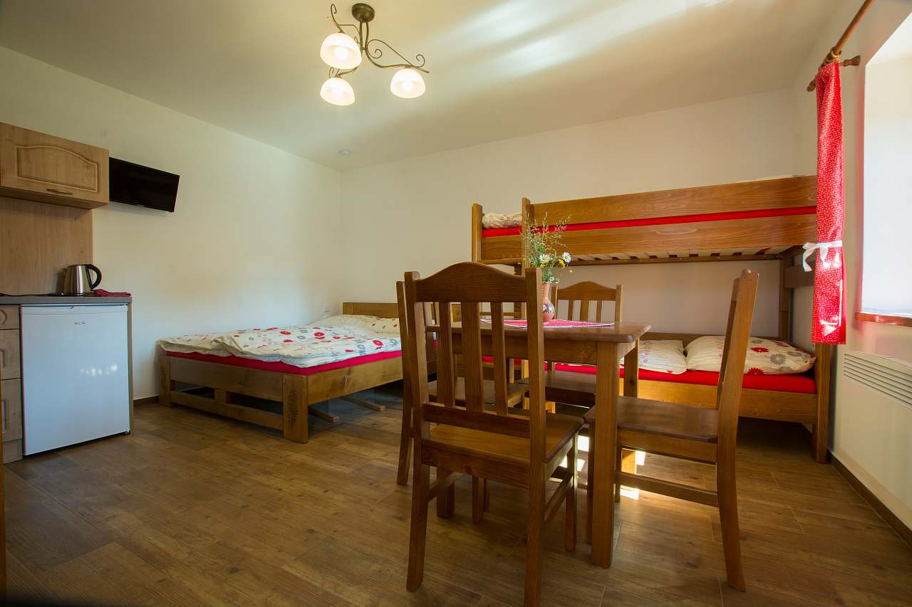 Accommodation Na Statku Lužnice