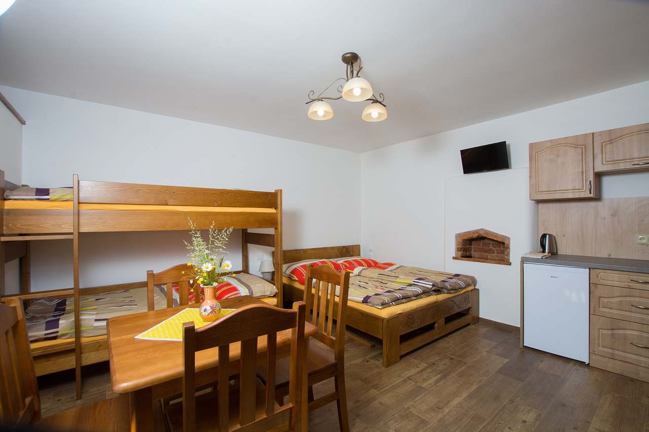 Accommodation Na Statku Lužnice