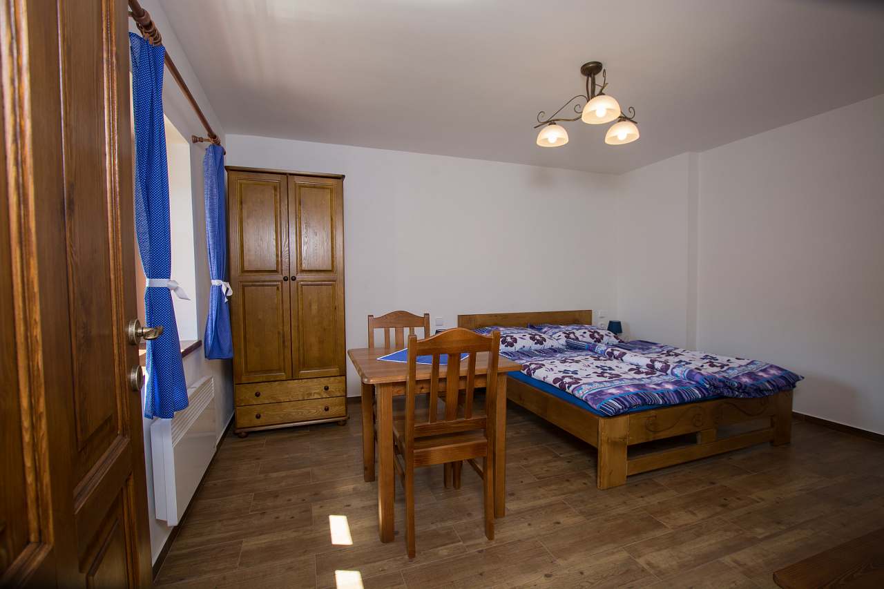 Accommodation Na Statku Lužnice