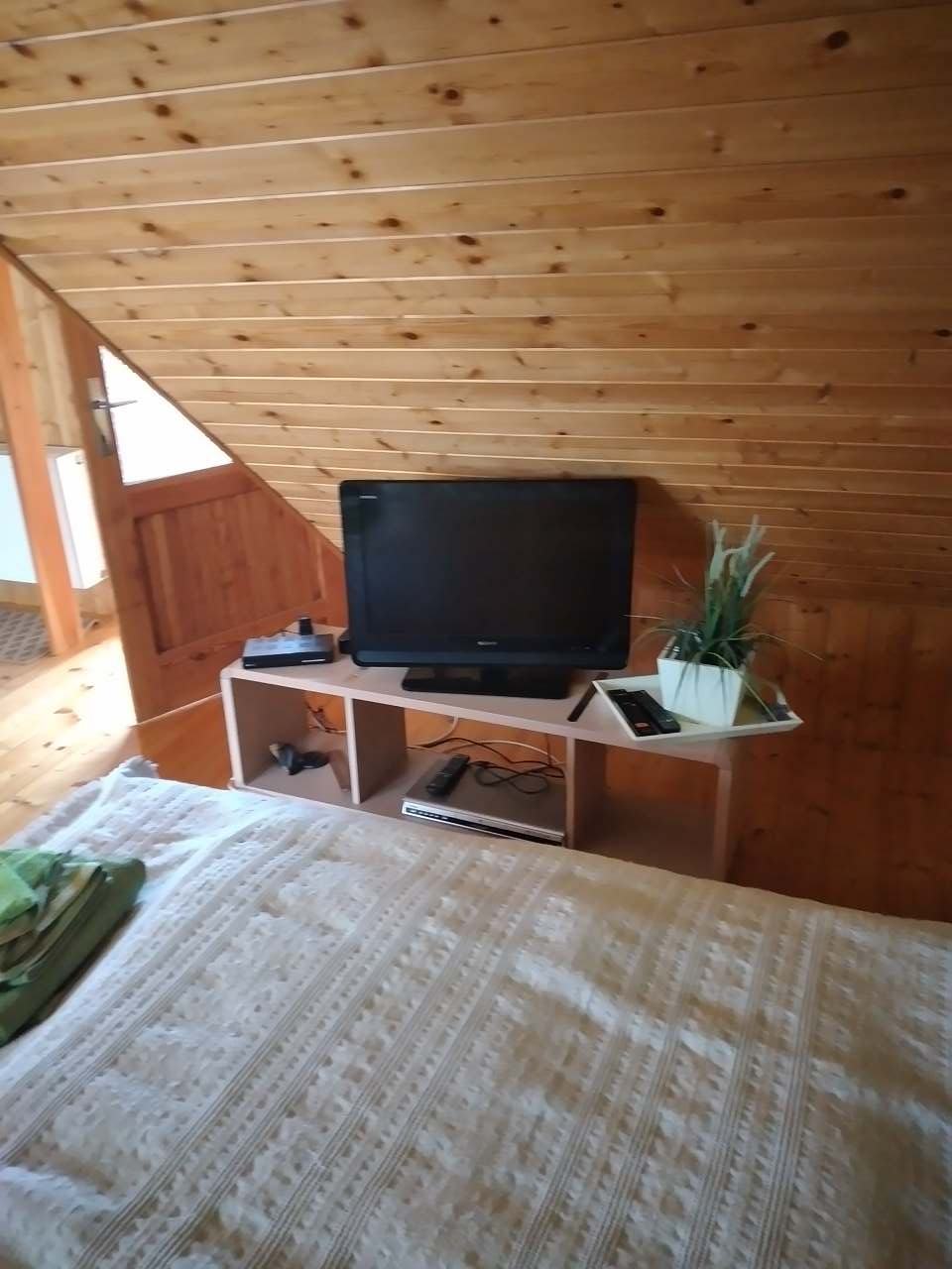 Cottage to rent Lesonice