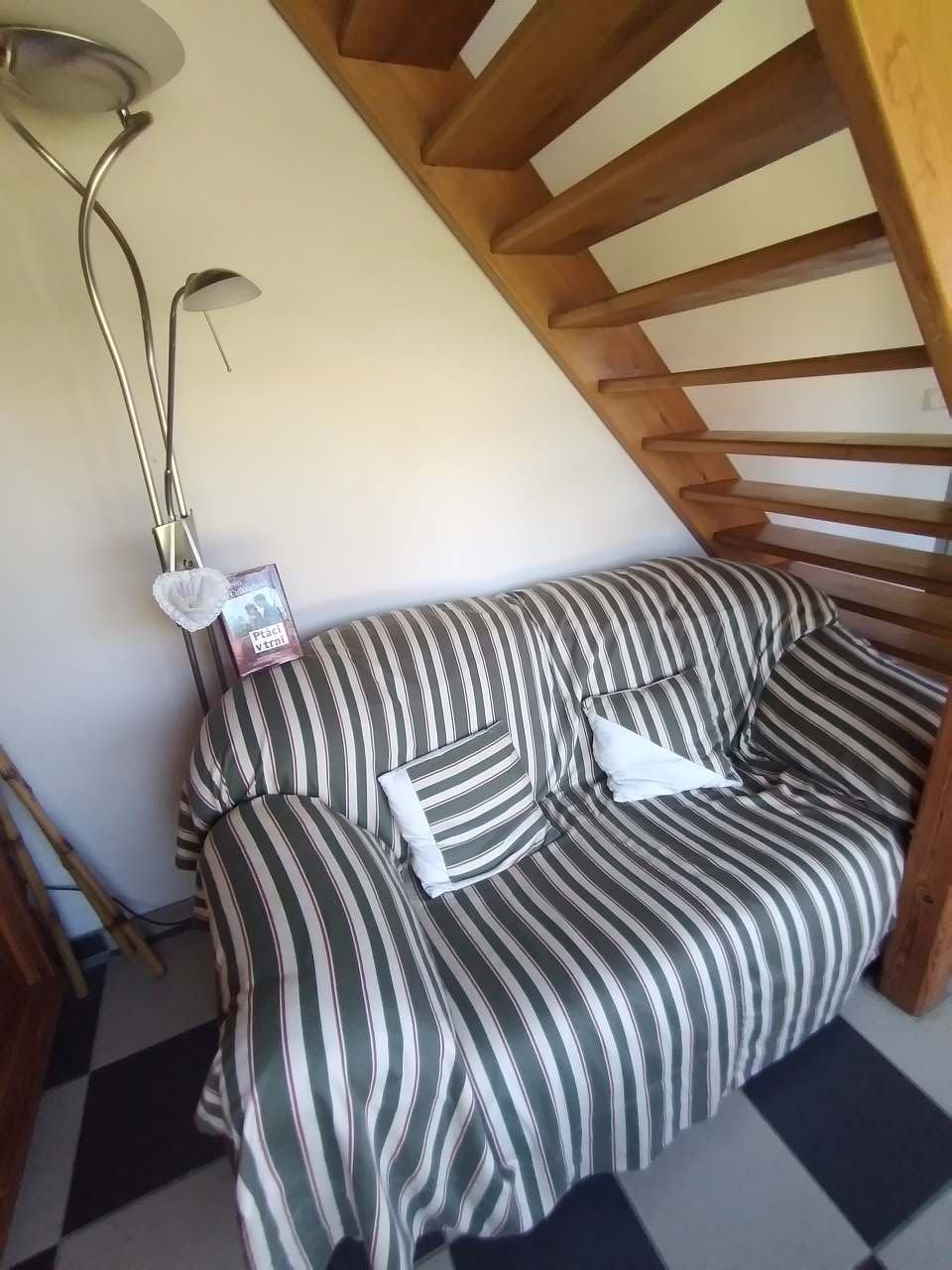 Cottage to rent Lesonice